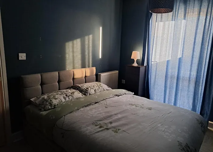 Delightful Double Room In Home